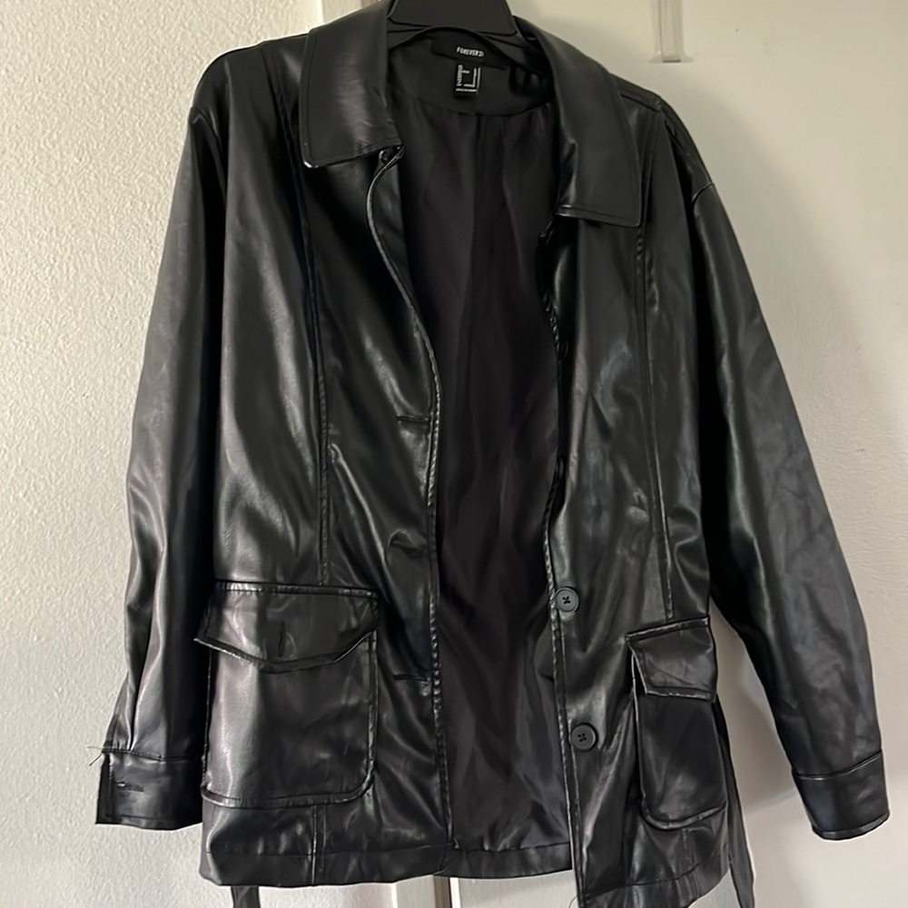 Black polyester jacket